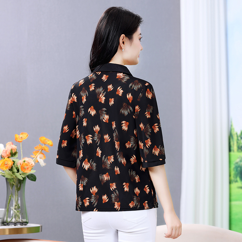 Contrast Geometric Texture Tee - مراجعة Summer 2025 Clothing Essentials وسعره